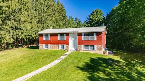 4380 Bristol Cross Rd, Canandaigua, NY 14424