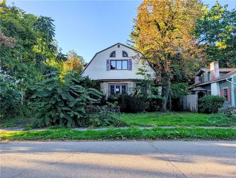 630 W Gray St, Elmira, NY 14905