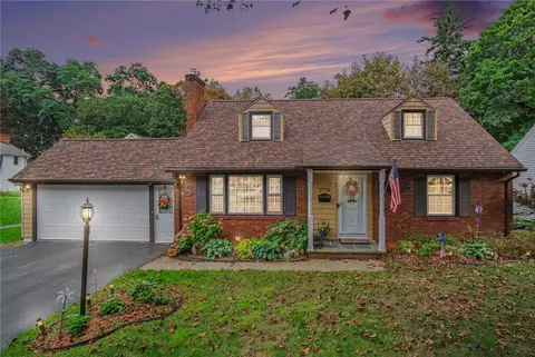 3794 Lake Ave, Rochester, NY 14612