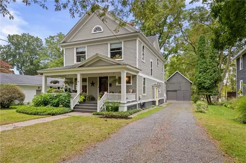 80 Monroe St, Honeoye Falls, NY 14472
