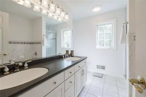 Bath - 51 Stablegate Dr, Webster, NY 14580 photo 2 of 6