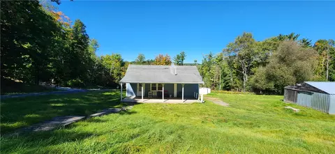 1704 N Hoffman Rd, Elmira, NY 14903