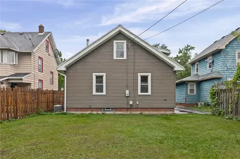 Exterior - 76 Eastview Ave, Irondequoit, NY 14609 photo 5 of 10