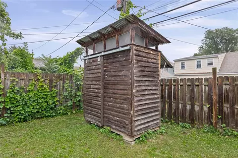 Exterior - 76 Eastview Ave, Irondequoit, NY 14609 photo 7 of 10