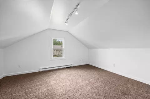 Bedroom - 76 Eastview Ave, Irondequoit, NY 14609 photo 5 of 8