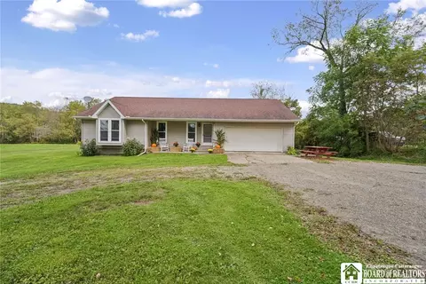 28 Shawmut Rd, Angelica, NY 14709