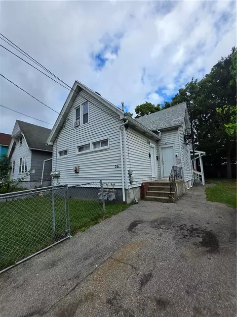 36 Ketchum St, Rochester, NY 14621