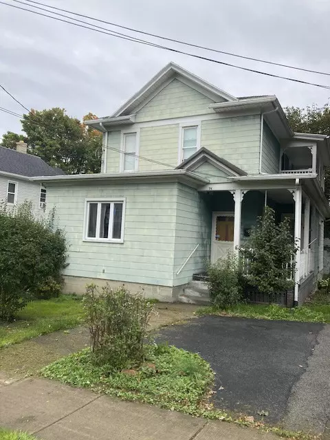 74 W Main St #2, Le Roy, NY 14482