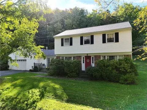 206 Kraham Rd, Middlefield, NY 13326