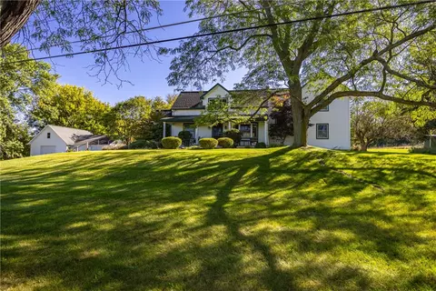 1117 Strong Rd, Victor, NY 14564