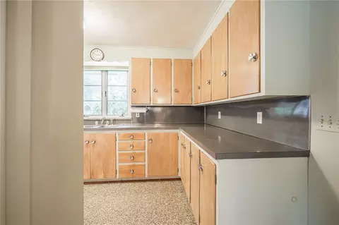 Kitchen - 106 Pine Tree Ln, Irondequoit, NY 14617 photo 6 of 7