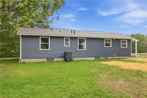 Exterior - 4171 Turner Rd, Canandaigua, NY 14424 photo 2 of 4