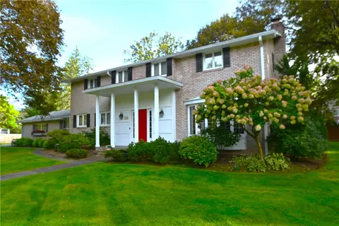 221 Monteroy Rd, Rochester, NY 14618