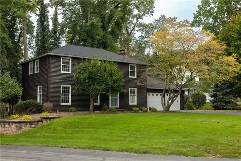 122 Selborne Chase, Perinton, NY 14450