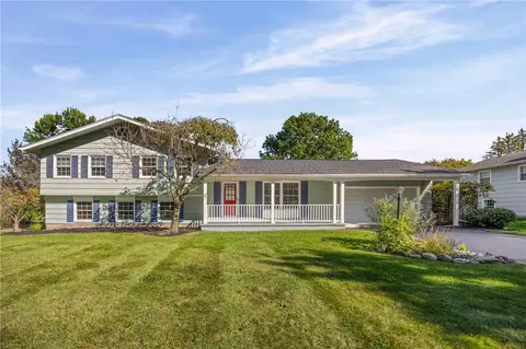 12 Buchanan Rd, Pittsford, NY 14534