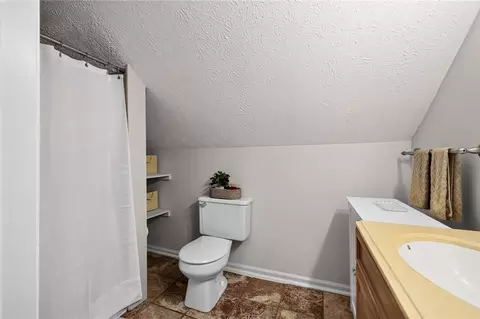 Bath - 87 Knapp Ave, Irondequoit, NY 14609 photo 3 of 3