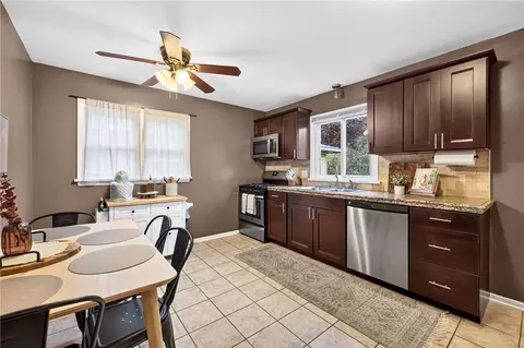 Kitchen - 87 Knapp Ave, Irondequoit, NY 14609 photo 1 of 4