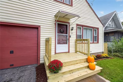 Exterior - 87 Knapp Ave, Irondequoit, NY 14609 photo 2 of 6