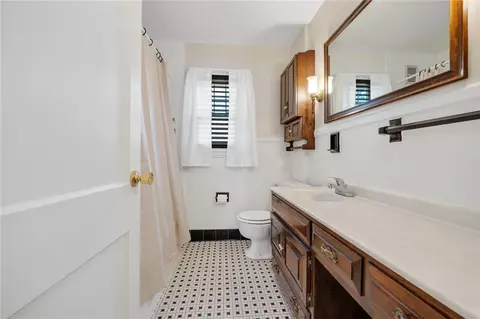 Bath - 97 Vinton Rd, Irondequoit, NY 14622 photo 1 of 1