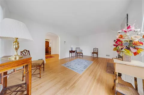 Living - 97 Vinton Rd, Irondequoit, NY 14622 photo 3 of 4