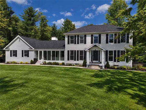 2628 Honeysuckle Ln, Elmira, NY 14903