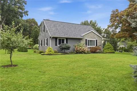 7 Madera Dr, Chili, NY 14624