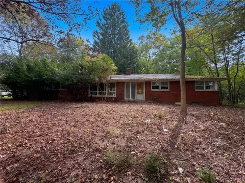 21 Hillcrest Dr, Victor, NY 14564