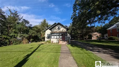 275 E Main St, Westfield, NY 14787