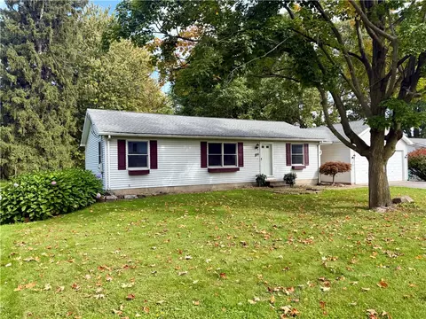 154 Canal Rd, Ogden, NY 14559