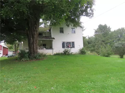 6014 Old Lake Rd, Starkey, NY 14878