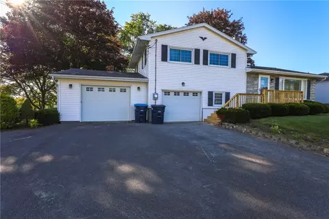 135 Overlook Dr, Horseheads, NY 14845