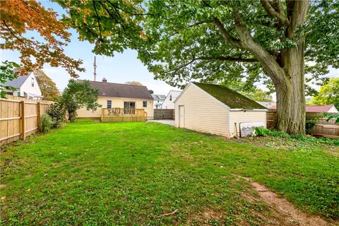 Exterior - 468 Spencer Rd, Irondequoit, NY 14609 photo 4 of 6