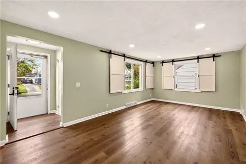 Living - 468 Spencer Rd, Irondequoit, NY 14609 photo 3 of 3