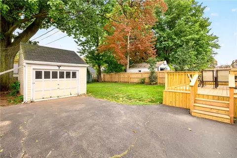 Exterior - 468 Spencer Rd, Irondequoit, NY 14609 photo 3 of 6