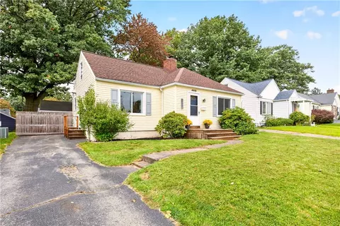 Exterior - 468 Spencer Rd, Irondequoit, NY 14609 photo 2 of 6