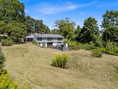 Exterior - 555 Elm Street Ext, Ithaca, NY 14850 photo 2 of 8