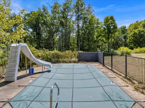 Exterior - 555 Elm Street Ext, Ithaca, NY 14850 photo 4 of 8