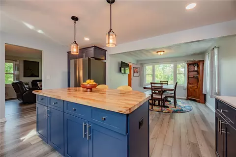 Kitchen - 151 Salt Rd, Webster, NY 14580 photo 3 of 6
