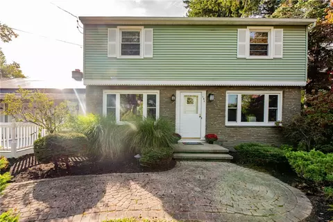 Exterior - 151 Salt Rd, Webster, NY 14580 photo 4 of 12