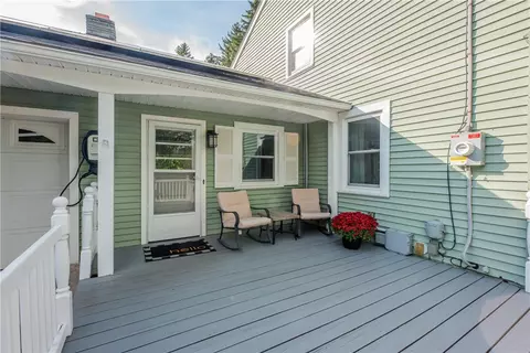 Exterior - 151 Salt Rd, Webster, NY 14580 photo 5 of 12