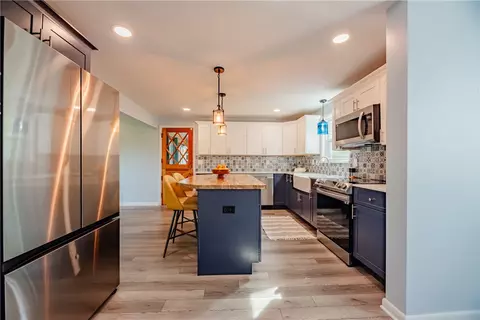 Kitchen - 151 Salt Rd, Webster, NY 14580 photo 5 of 6