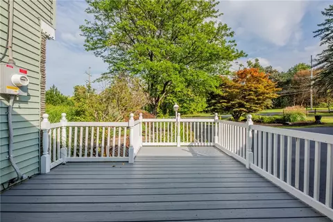 Exterior - 151 Salt Rd, Webster, NY 14580 photo 7 of 12