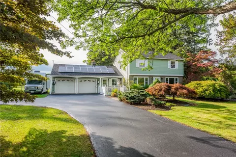 Exterior - 151 Salt Rd, Webster, NY 14580 photo 3 of 12