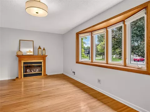 Living - 227 Timrod Dr, Irondequoit, NY 14617 photo 1 of 3