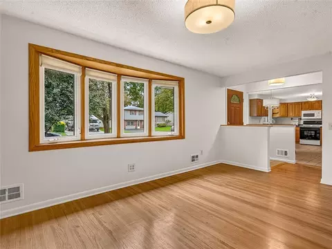 Living - 227 Timrod Dr, Irondequoit, NY 14617 photo 3 of 3