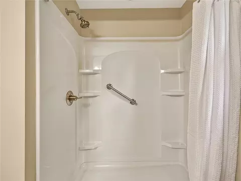 Bath - 227 Timrod Dr, Irondequoit, NY 14617 photo 2 of 3