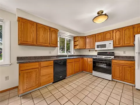 Kitchen - 227 Timrod Dr, Irondequoit, NY 14617 photo 1 of 6