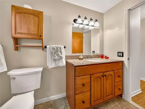 Bath - 227 Timrod Dr, Irondequoit, NY 14617 photo 3 of 3