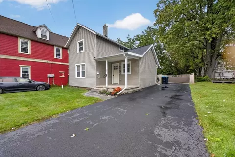 67 Fair St, Sweden, NY 14420