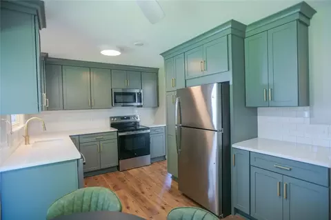 Kitchen - 539 Washington Ave, Irondequoit, NY 14617 photo 5 of 7